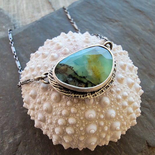 Peruvian Opal Shell Textured Necklace
