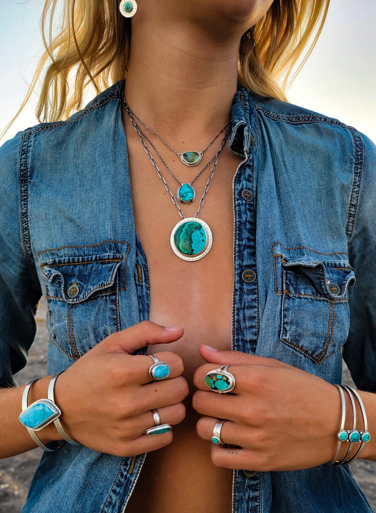 Peruvian Opal Shell Textured Necklace