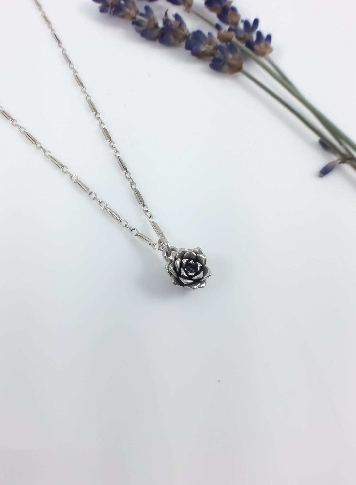 Dainty Succulent Bud Necklace