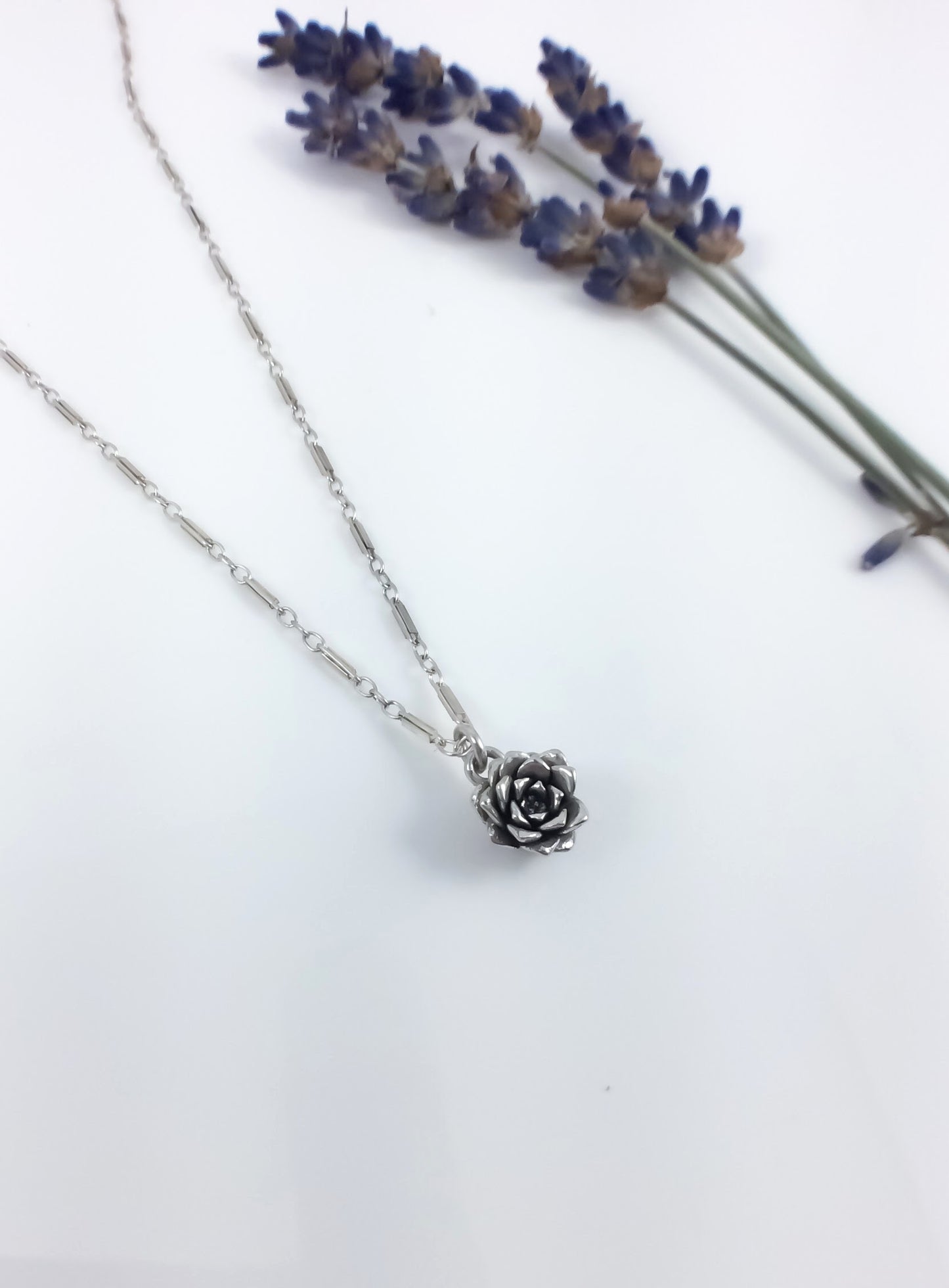 Dainty Succulent Bud Necklace