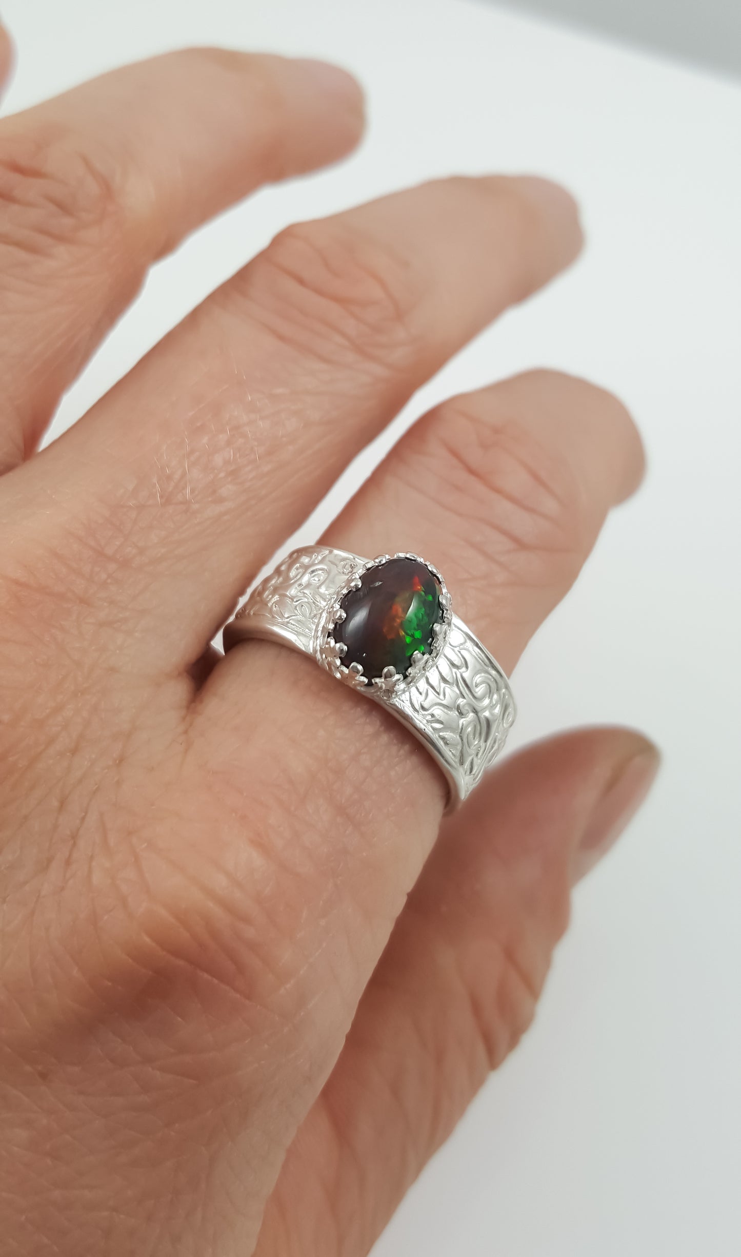 Black Opal Crown Setting Ring